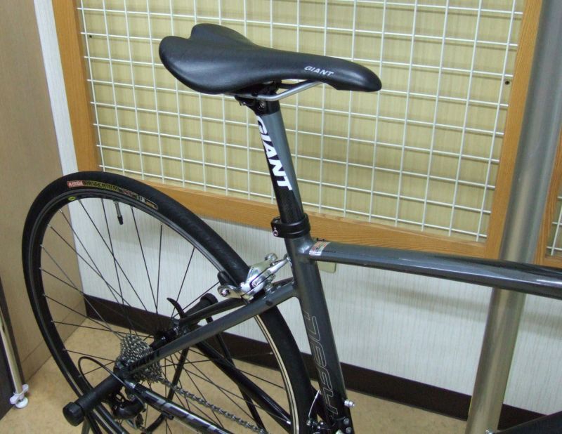 前後タイヤ・チューブ新品！GIANT DEFY ALUXX】アルミ 2×8速 700×25c