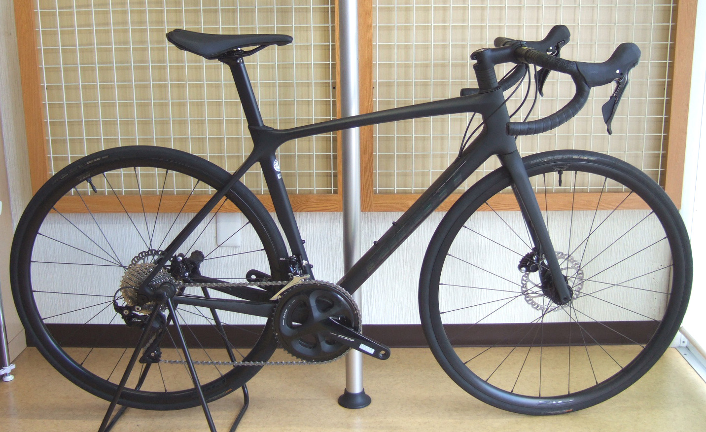GIANT TCR ADVANCED 2 DISC SE（ジャイアント テーシーアール アドバンスド 2 ディスク SE）