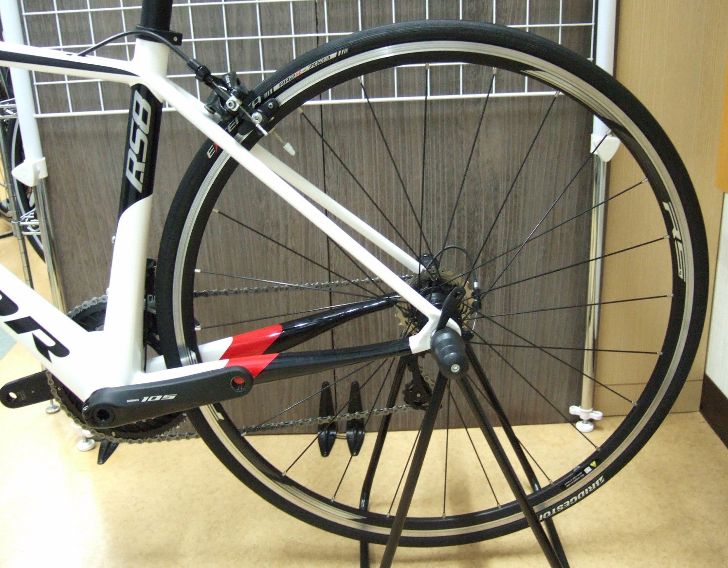 ANCHOR RS8 EQUIPE（アンカー アールエス8 エキップ）｜BIKE